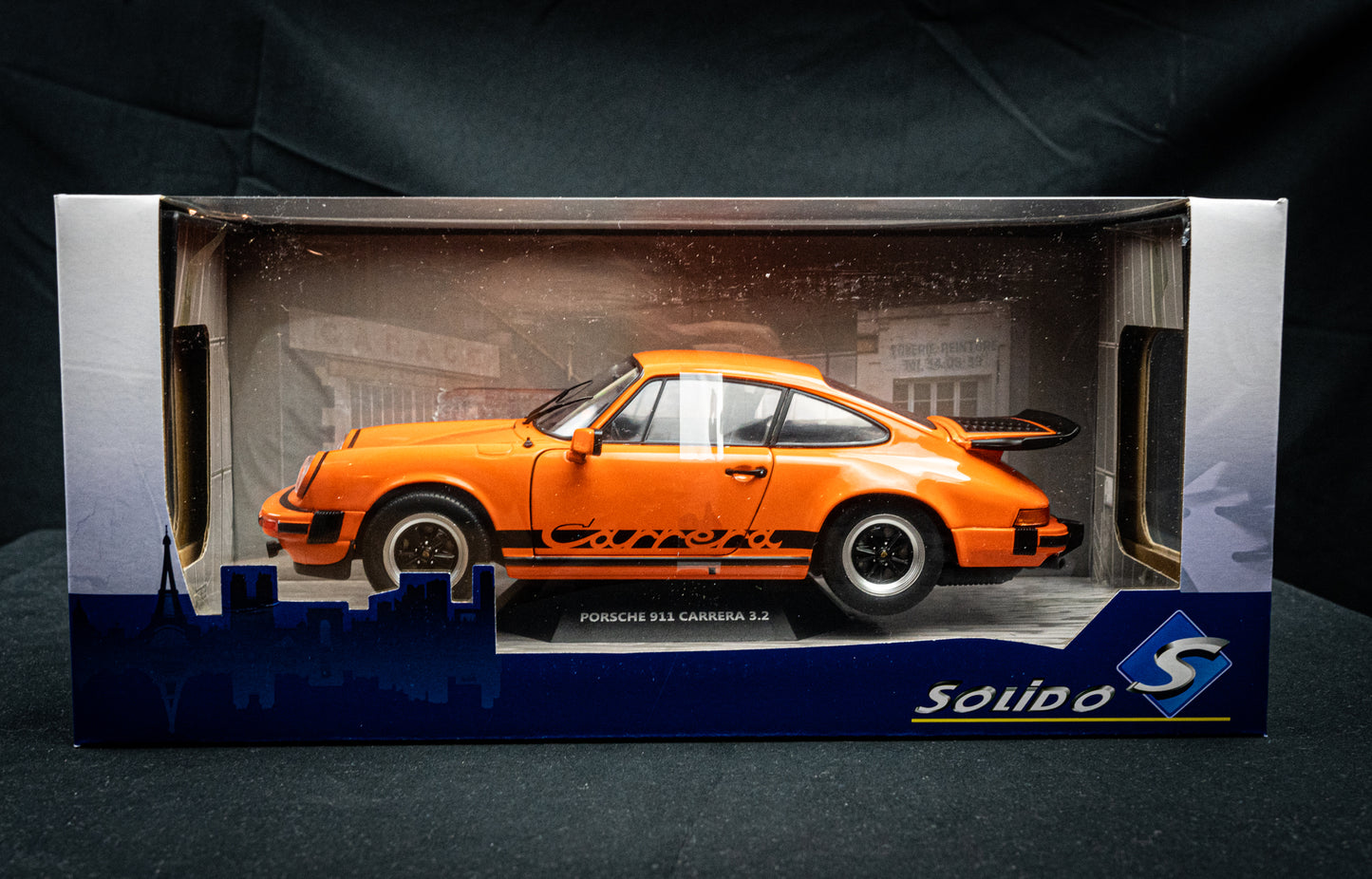 Porsche 911 Carrera 3.2 orange Baujahr 1984 - Solido 1:18