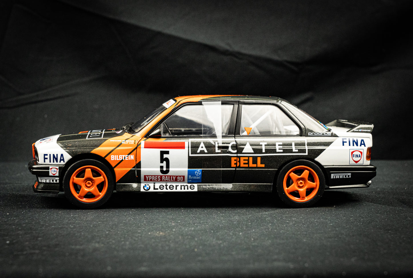 BMW M3 (E30) #5 DeMevius / Lux - P3 Ypres Rallye 1990 - Solido 1:18