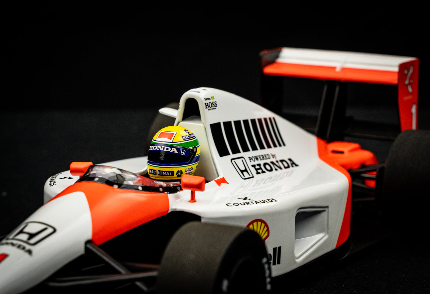 McLaren MP4/6 #1 Ayrton Senna Formel 1 Weltmeister 1991 - Minichamps 1:18
