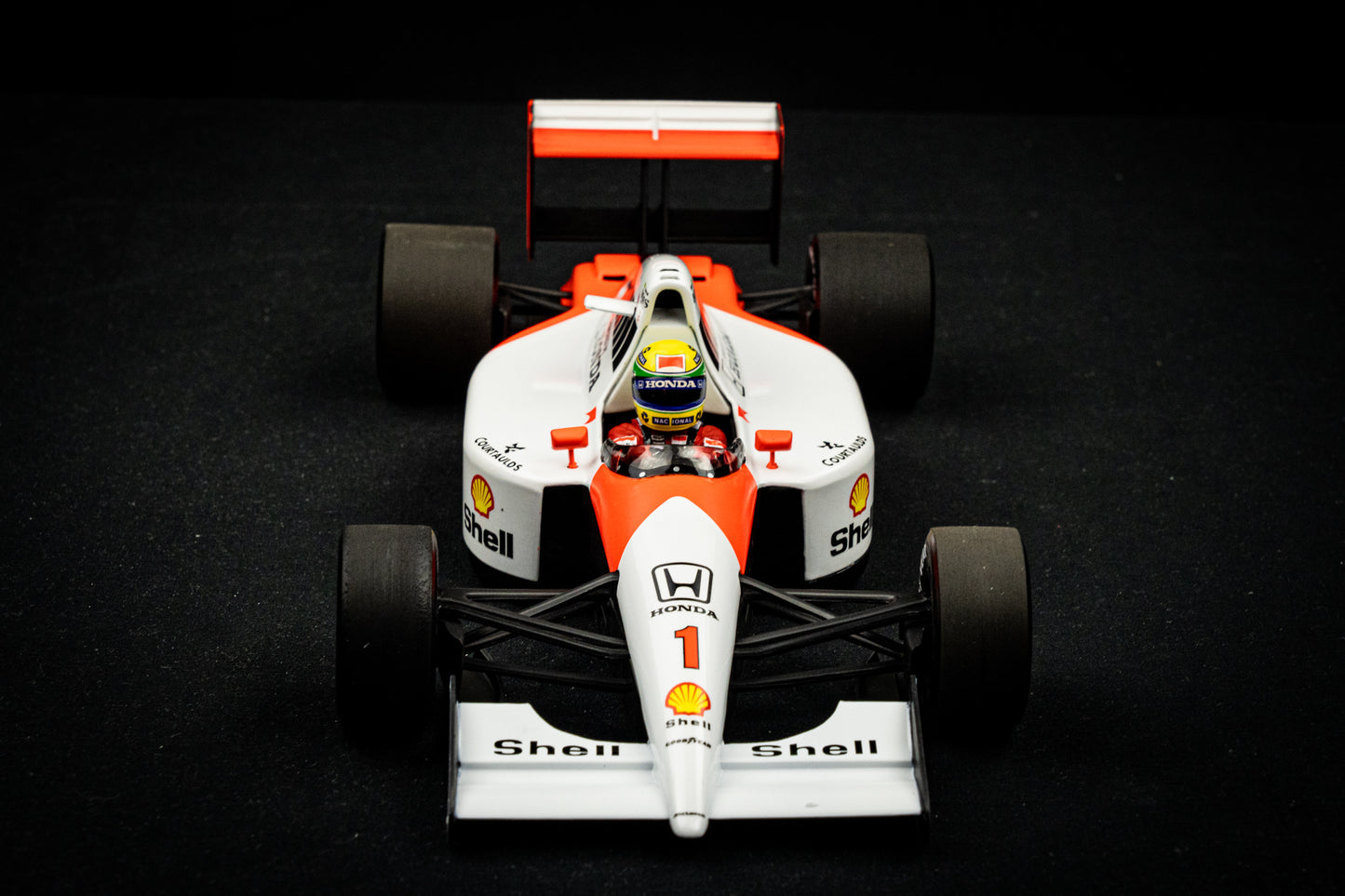 McLaren MP4/6 #1 Ayrton Senna Formel 1 Weltmeister 1991 - Minichamps 1:18