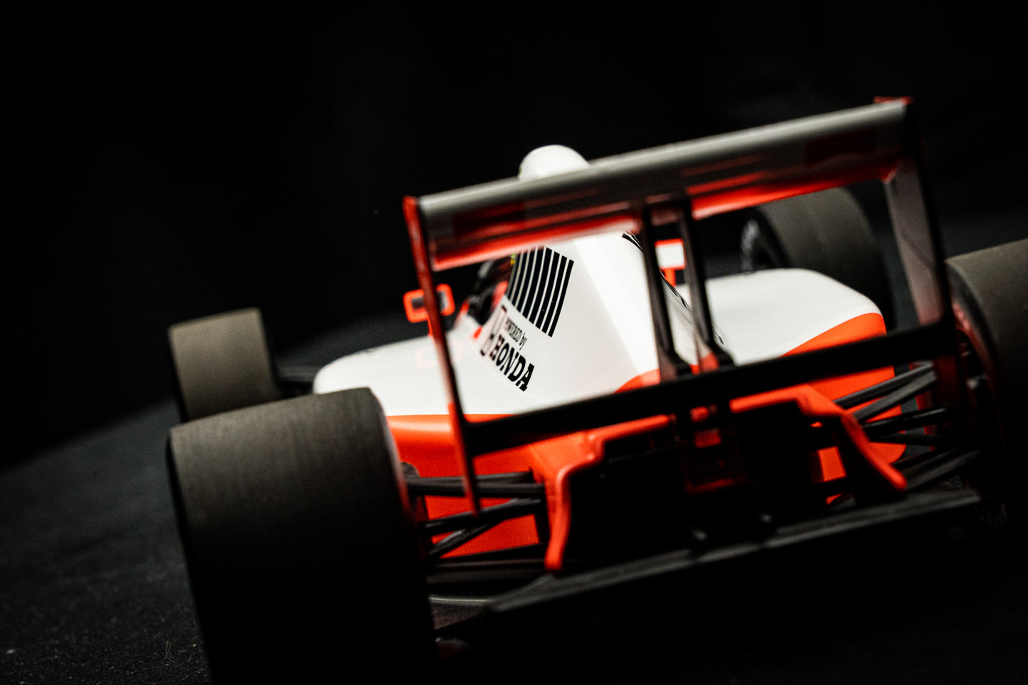 McLaren MP4/6 #1 Ayrton Senna Formel 1 Weltmeister 1991 - Minichamps 1:18