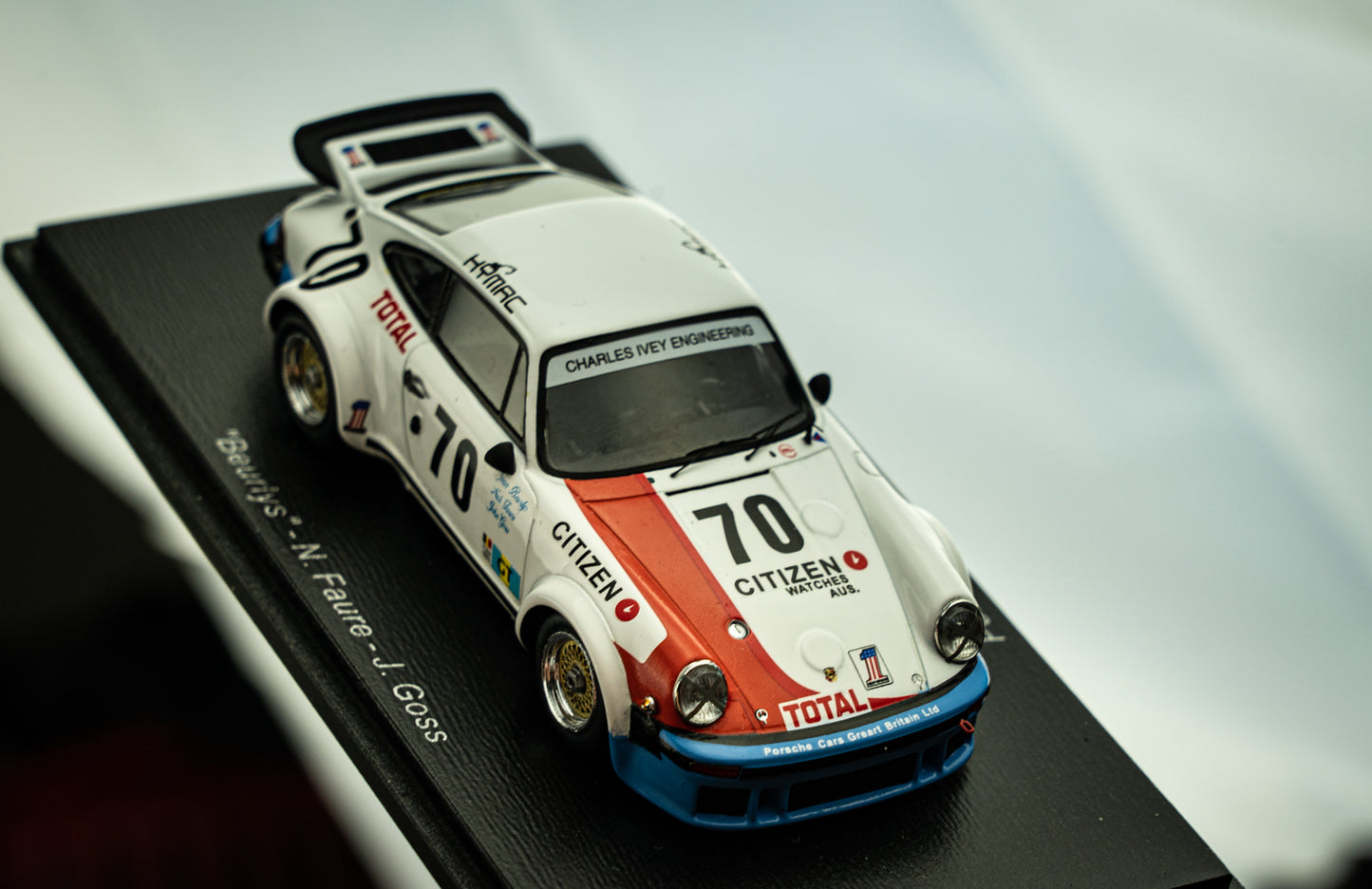 Porsche 934 #70 Blaton / Faure / Goss 24h LeMans 1976 1:43 Spark