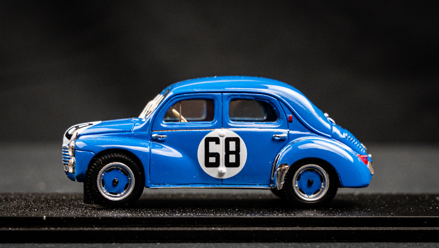 Renault 4CV 1063 #68 De Regibus / Porta 24h LeMans 1952 1:43 Spark