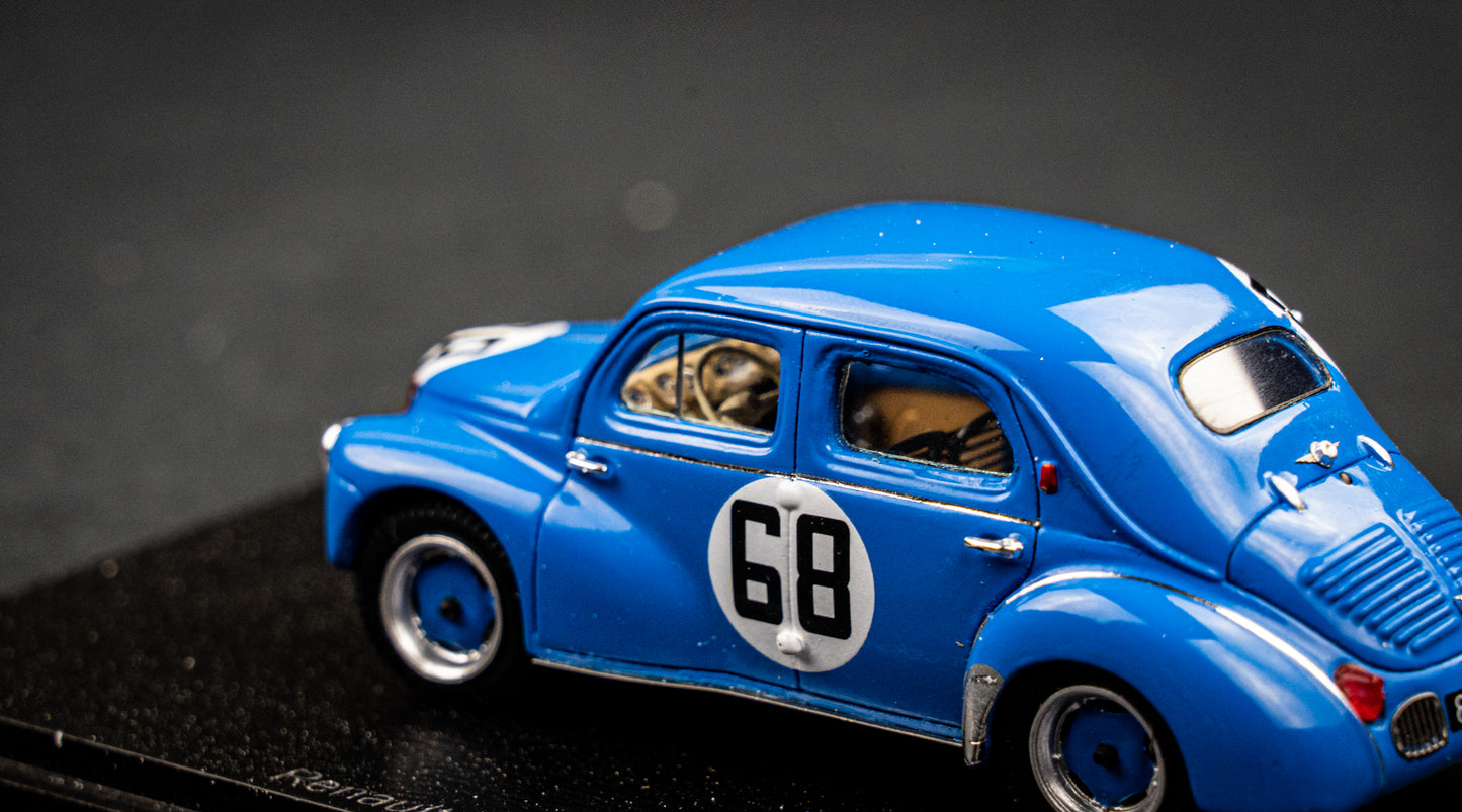 Renault 4CV 1063 #68 De Regibus / Porta 24h LeMans 1952 1:43 Spark