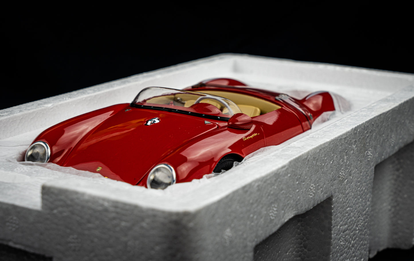 Porsche 550 A Spyder Baujahr 1953 - 57 in rot Schuco 1:18