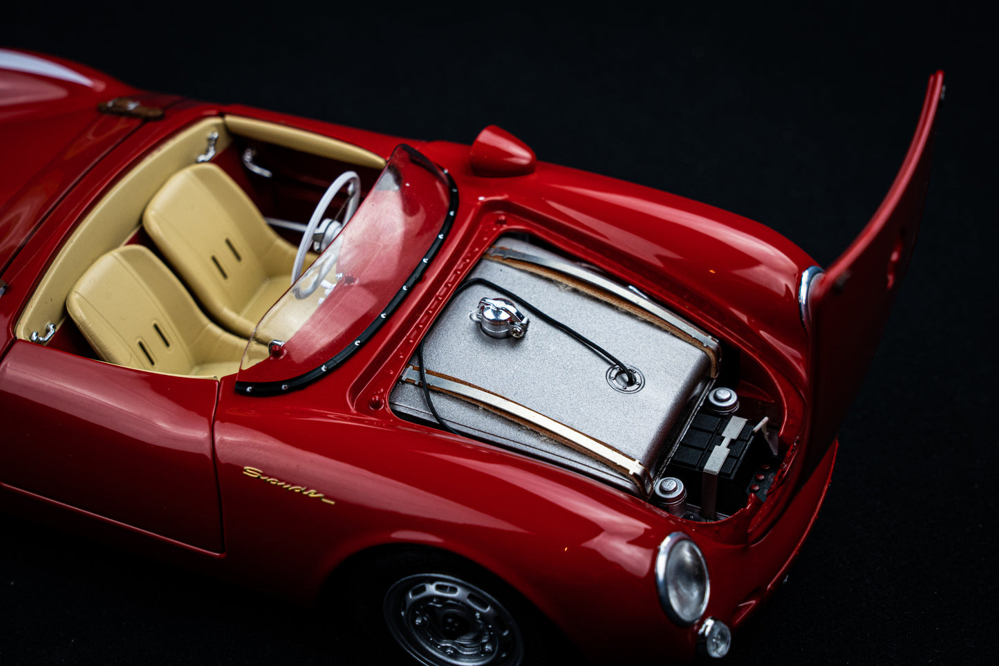 Porsche 550 A Spyder Baujahr 1953 - 57 in rot Schuco 1:18
