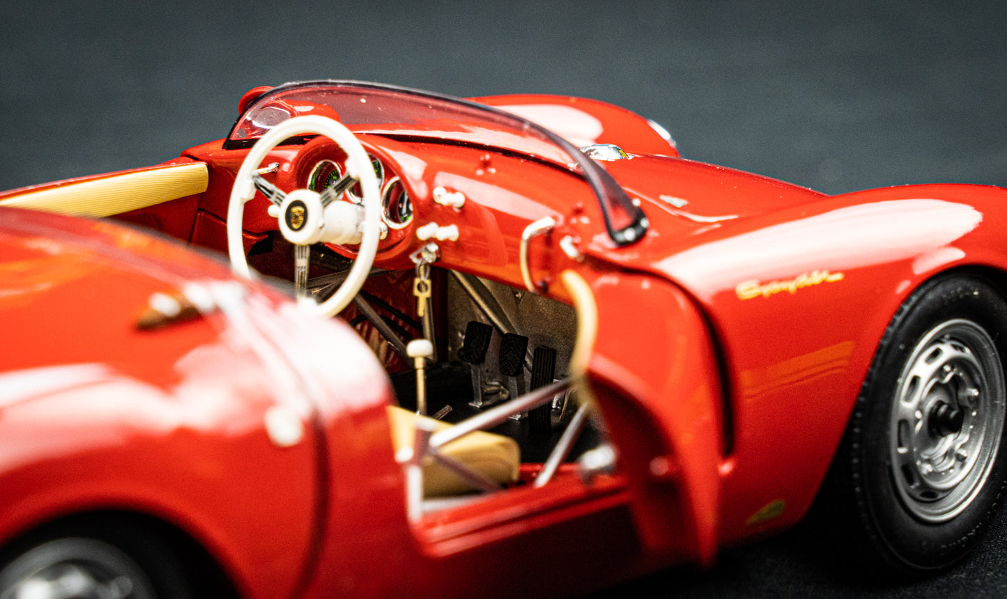Porsche 550 A Spyder Baujahr 1953 - 57 in rot Schuco 1:18