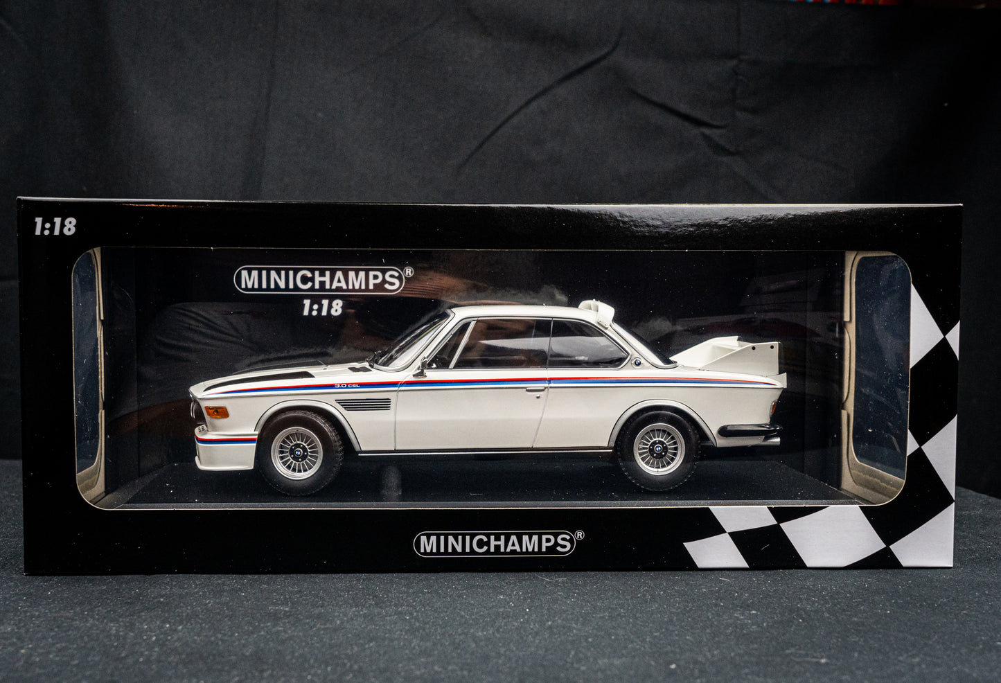 BMW 3.0 CSL E9 1973 weiß lim. Edition 600 Stk. - Minichamps 1:18