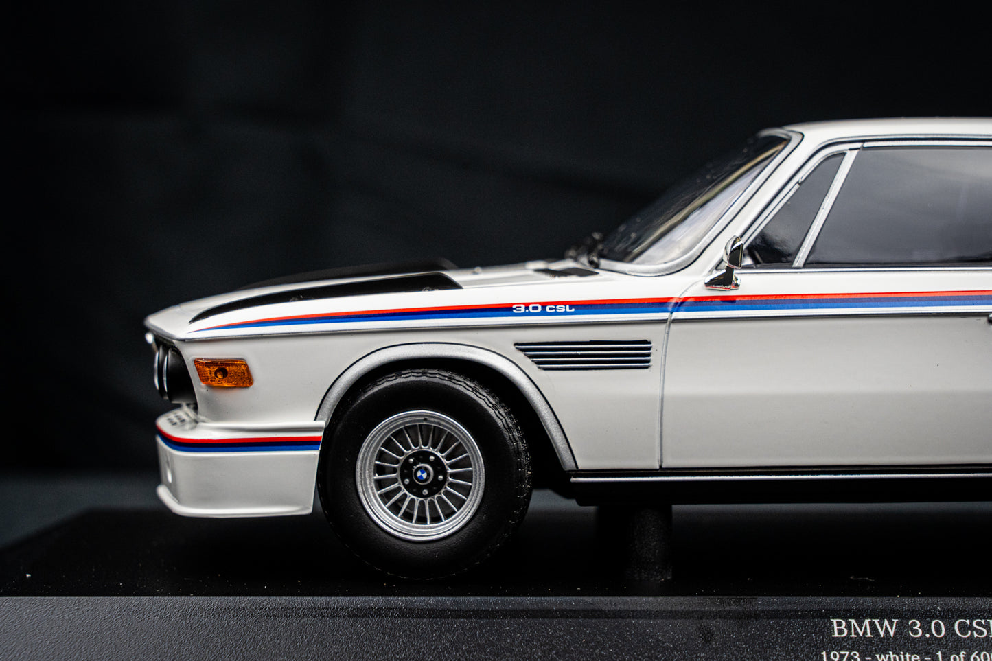 BMW 3.0 CSL E9 1973 weiß lim. Edition 600 Stk. - Minichamps 1:18