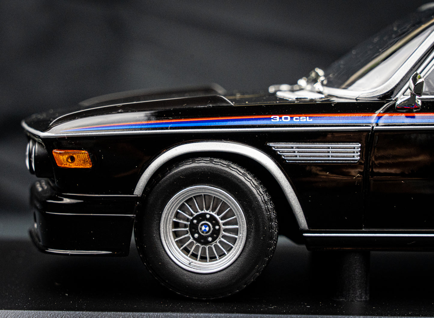 BMW 3.0 CSL E9 1973 schwarz lim. Edition 444 Stk. - Minichamps 1:18