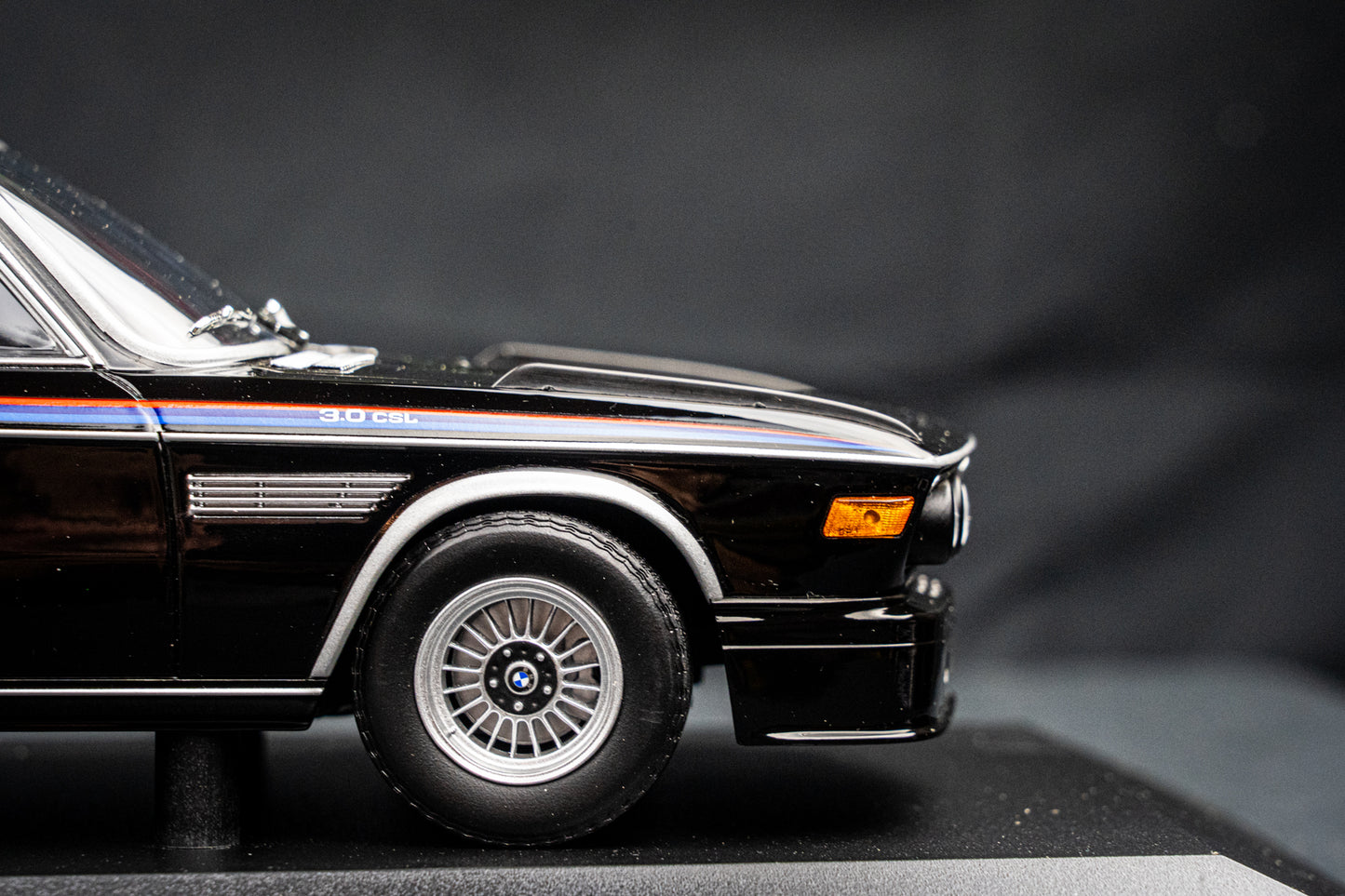 BMW 3.0 CSL E9 1973 schwarz lim. Edition 444 Stk. - Minichamps 1:18