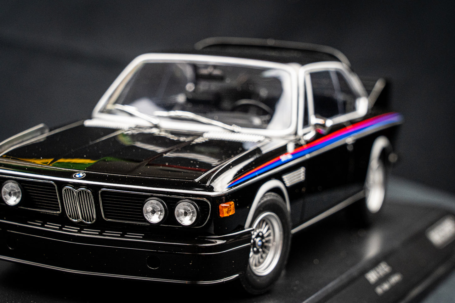 BMW 3.0 CSL E9 1973 schwarz lim. Edition 444 Stk. - Minichamps 1:18