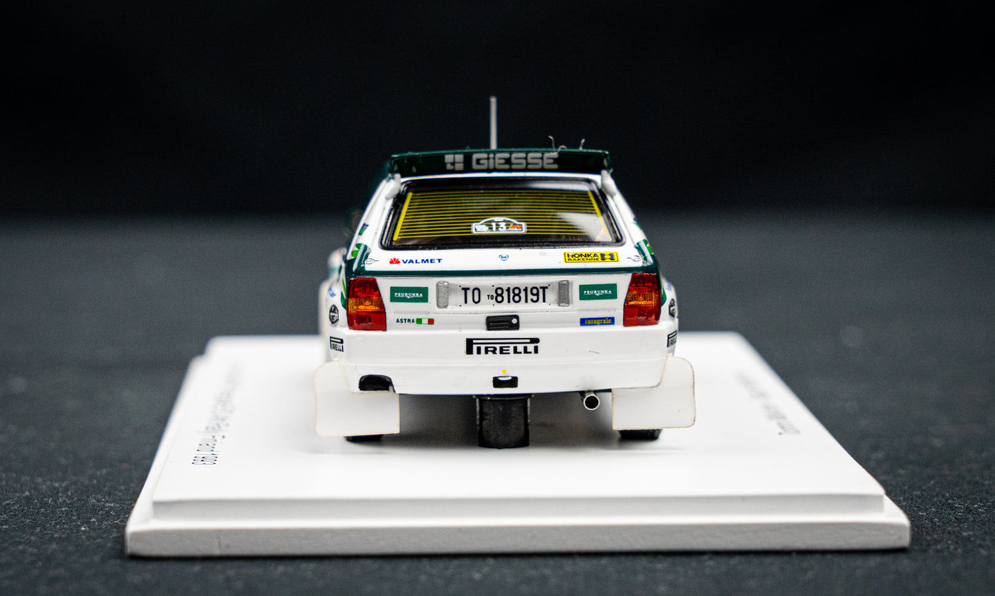 Lancia Delta HF Integrale EVO #13 T.Mäkinen / S. Harjanne P4 Rallye Finnland 1993 Spark 1:43