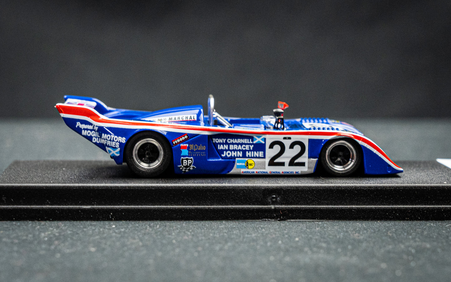 Chevron B31 lim. 1/150 Stk. #22 Charnell / Hine / Barcey 24h LeMans 1977 DSN Trofeu 1:43