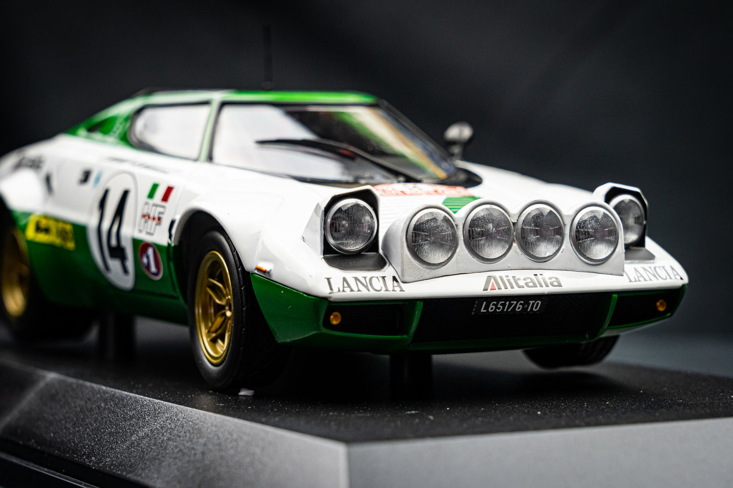Lancia Stratos lim. edition 504 pcs. #14 Munari / Mannucci Winner Rallye Monte Carlo 1975 1:18
