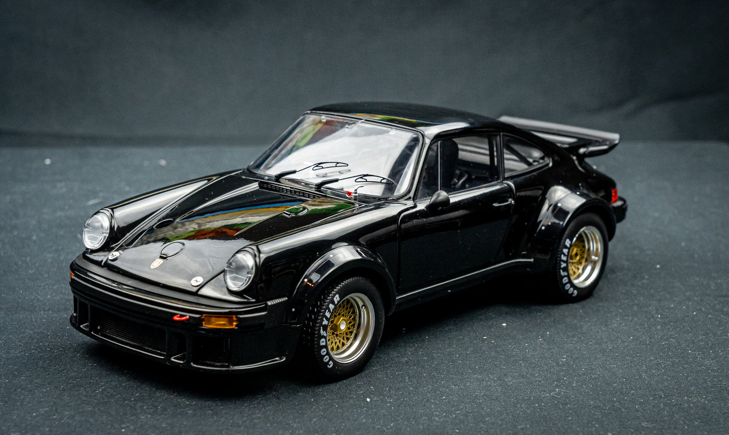 Porsche 934 RSR schwarz 1:18 Schuco