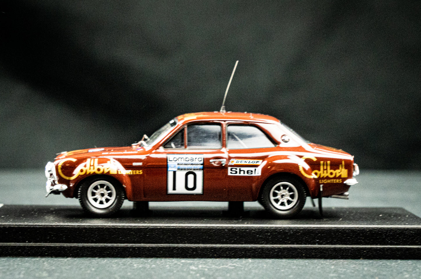 Ford Escort Mk 1 #10 H.Mikkola / J. Davenport RAC Rallye 1974 lim. Edition 1 / 150 Stk. 1:43