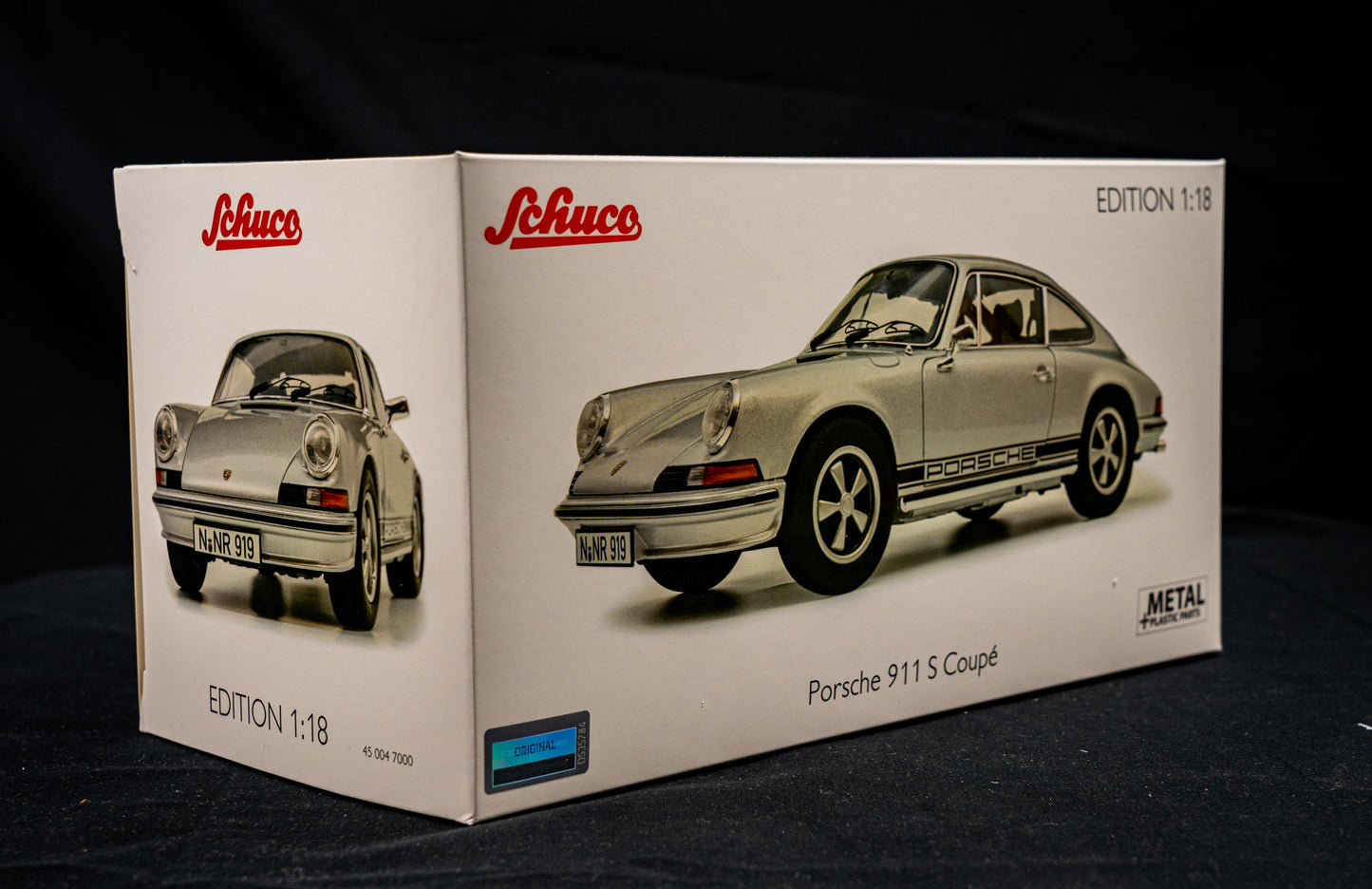 Porsche 911 S Coupe 1973 in silber - Schuco 1:18