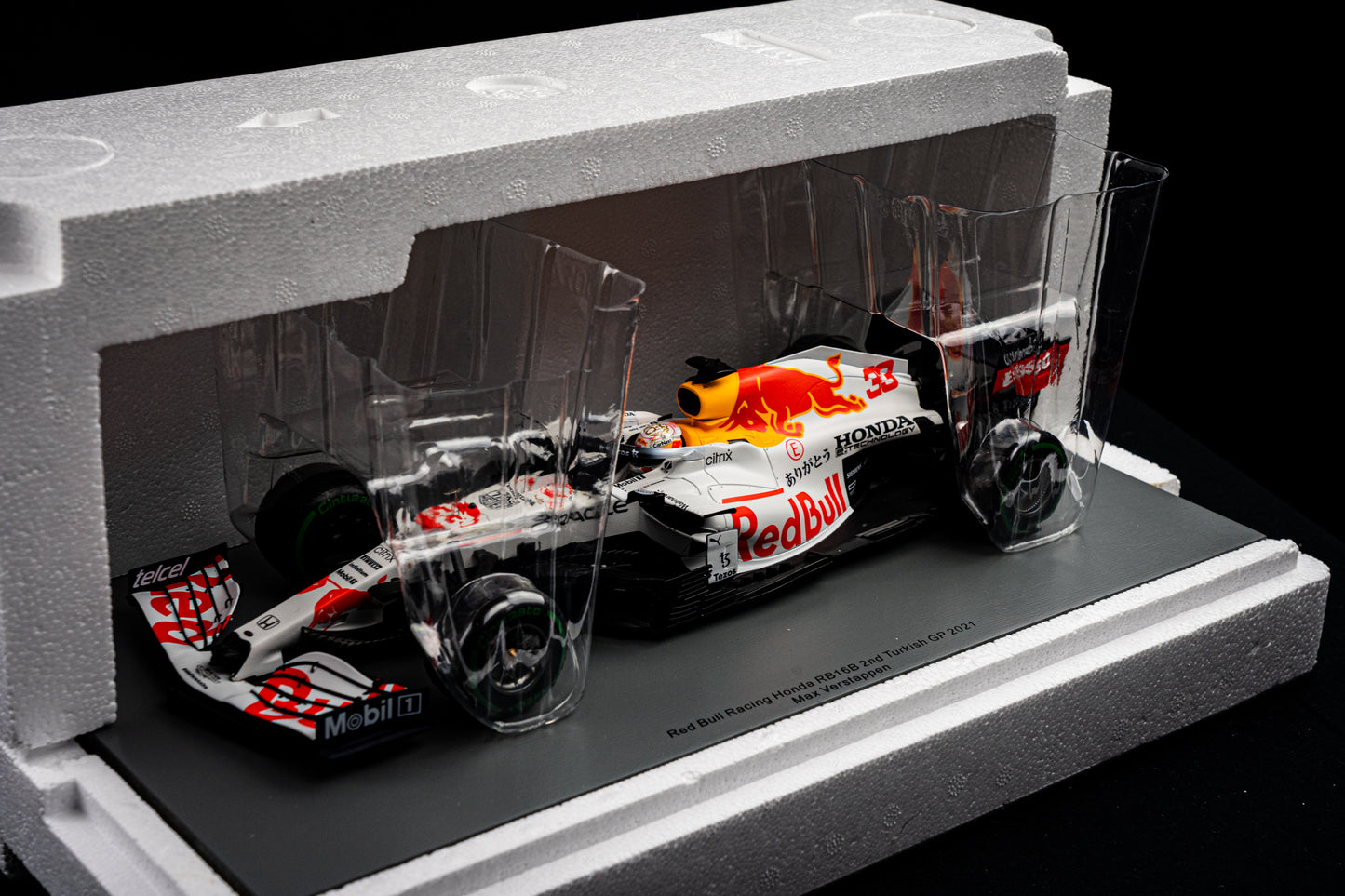 Red Bull Racing RB16B WHITE - #33 Max Verstappen GP Türkei 2021 - Spark 1:18