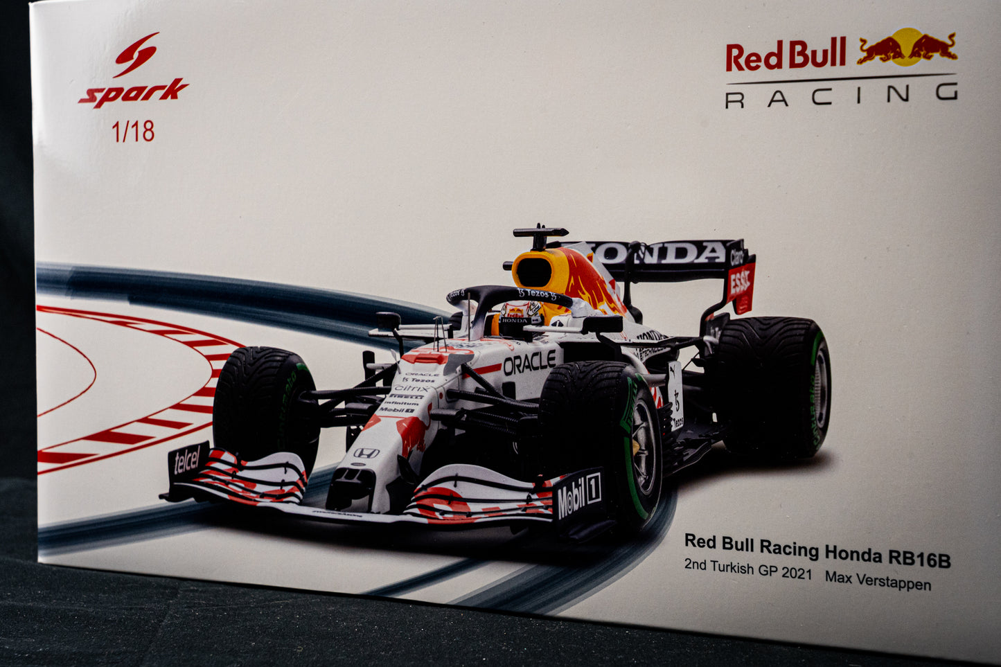 Red Bull Racing RB16B WHITE - #33 Max Verstappen GP Türkei 2021 - Spark 1:18