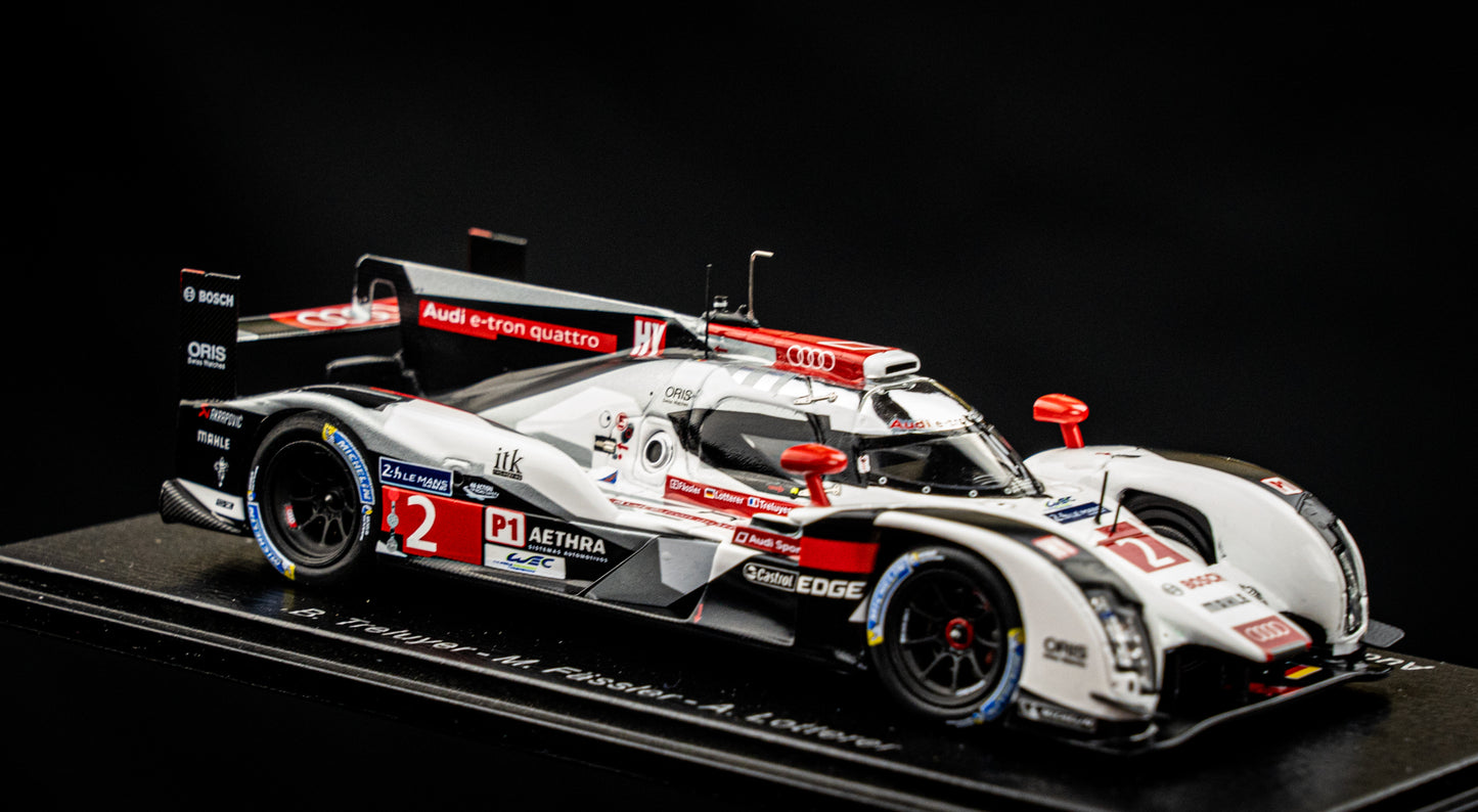 Audi R18 e-tron quattro no.2 Treluyer / Fässler / Lotterer - Sieger 24h LeMans 2014 - Spark 1:43