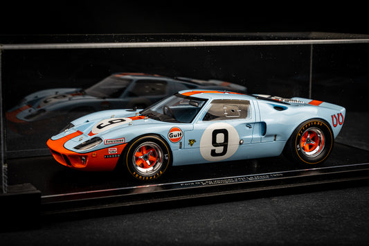 Ford GT40 Gulf #9 P. Rodriguez / L. Bianchi Winner 24h LeMans 1968 , Spark 1:18