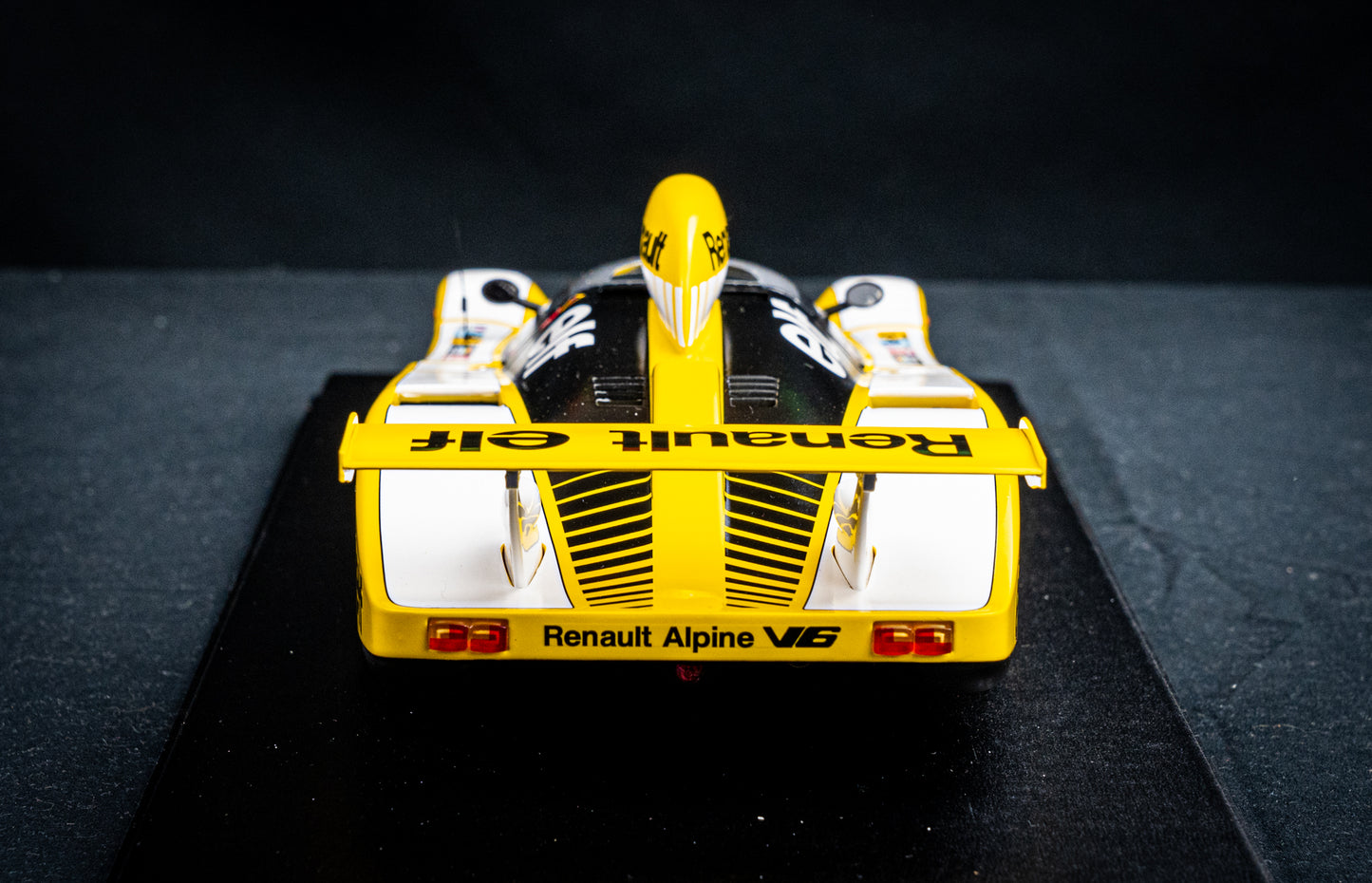 Renault Alpine A442B #2 Pironi / Jaussaud - Sieger 24h LeMans 1978, Spark 1:18