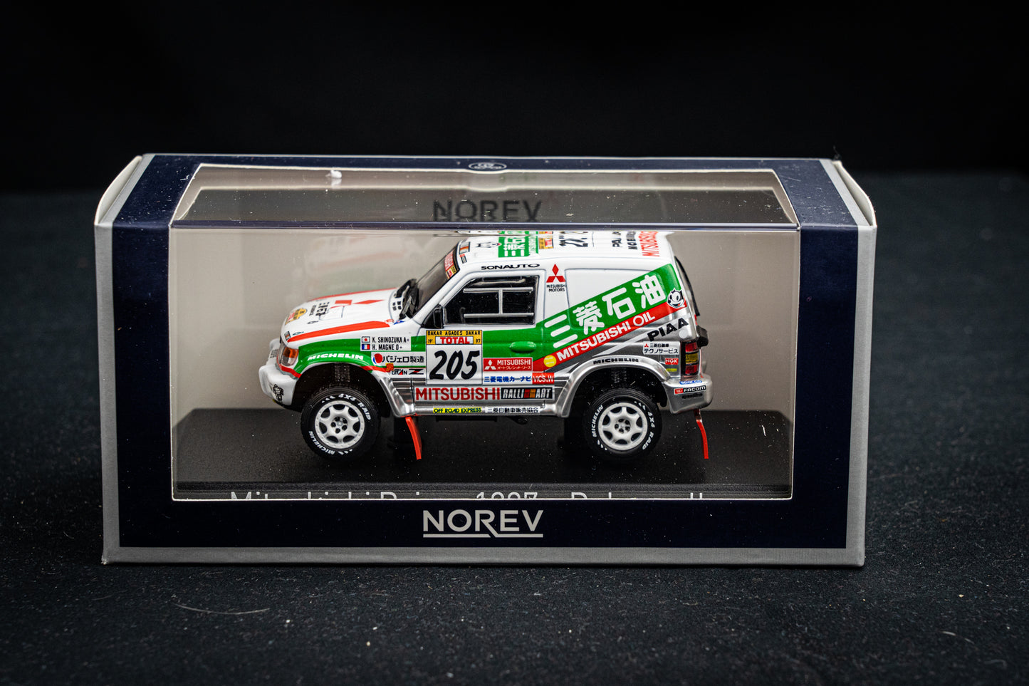 Mitsubishi Pajero #205 K. Shinozuka / H. Magne - Sieger Rallye Paris Dakar 1997 - Norev 1:43