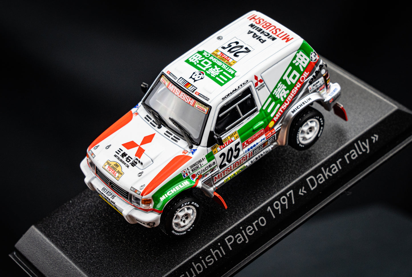 Mitsubishi Pajero #205 K. Shinozuka / H. Magne - Sieger Rallye Paris Dakar 1997 - Norev 1:43