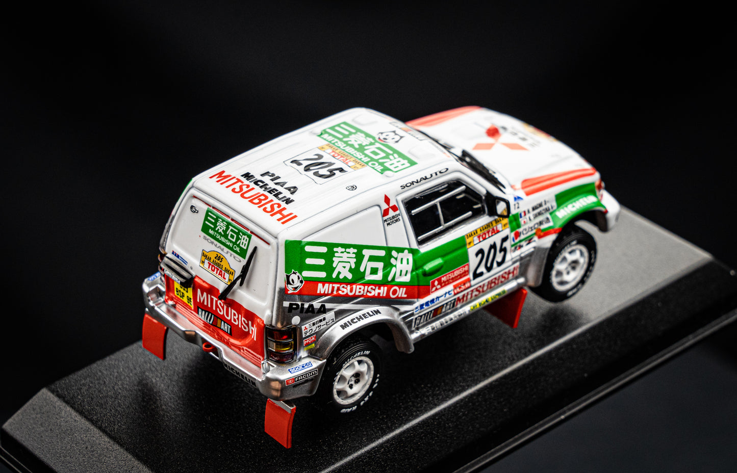 Mitsubishi Pajero #205 K. Shinozuka / H. Magne - Sieger Rallye Paris Dakar 1997 - Norev 1:43