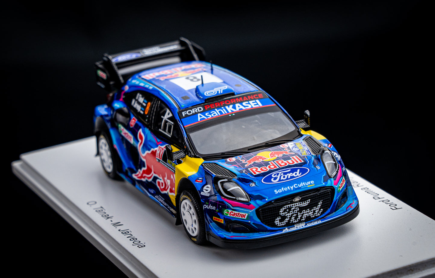 Ford Puma Rallye1 #8 O. Tänak / M. Järveoja - Winner Rallye Schweden 2023 - Spark 1:43