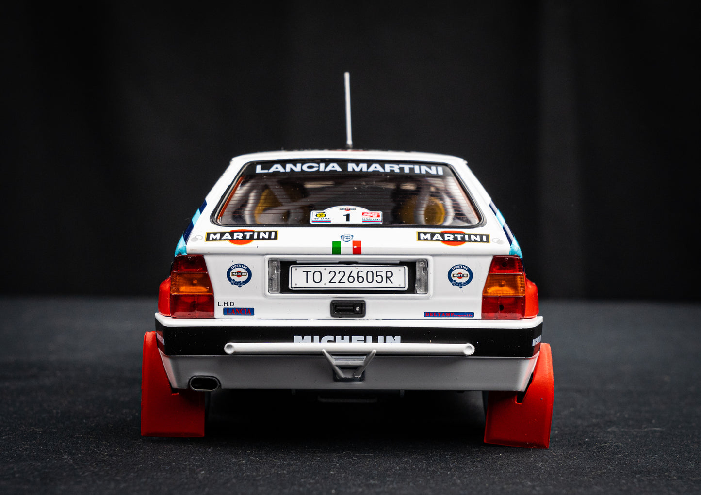 Lancia Delta HF Integrale #1 Recalde / Christie - Safari Rallye 1991 - Solido 1:18