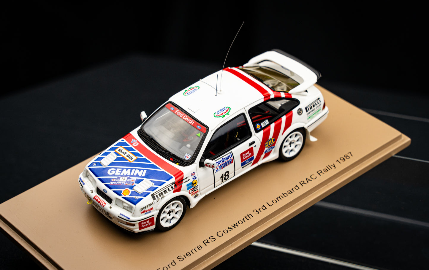 Ford Sierra RS Cosworth #18 J.McRae / I.Grindrod 3rd RAC Rallye 87 1:43 Spark