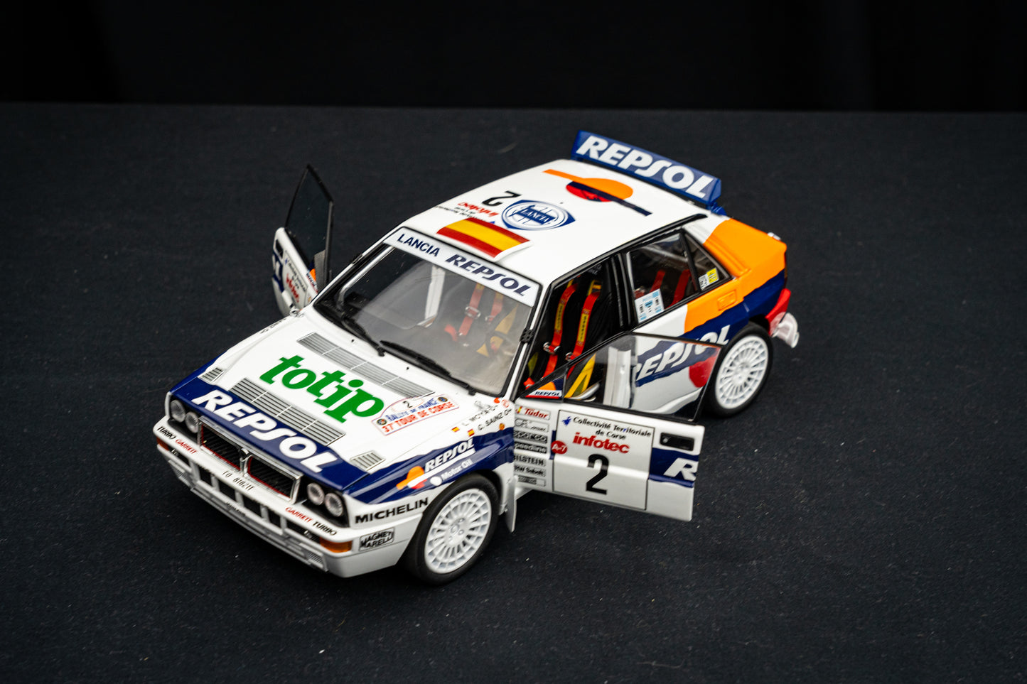 Lancia Delta HF Integrale Evo #2 C. Sainz / L. Moya Tour de Corse 1993 - Kyosho 1:18