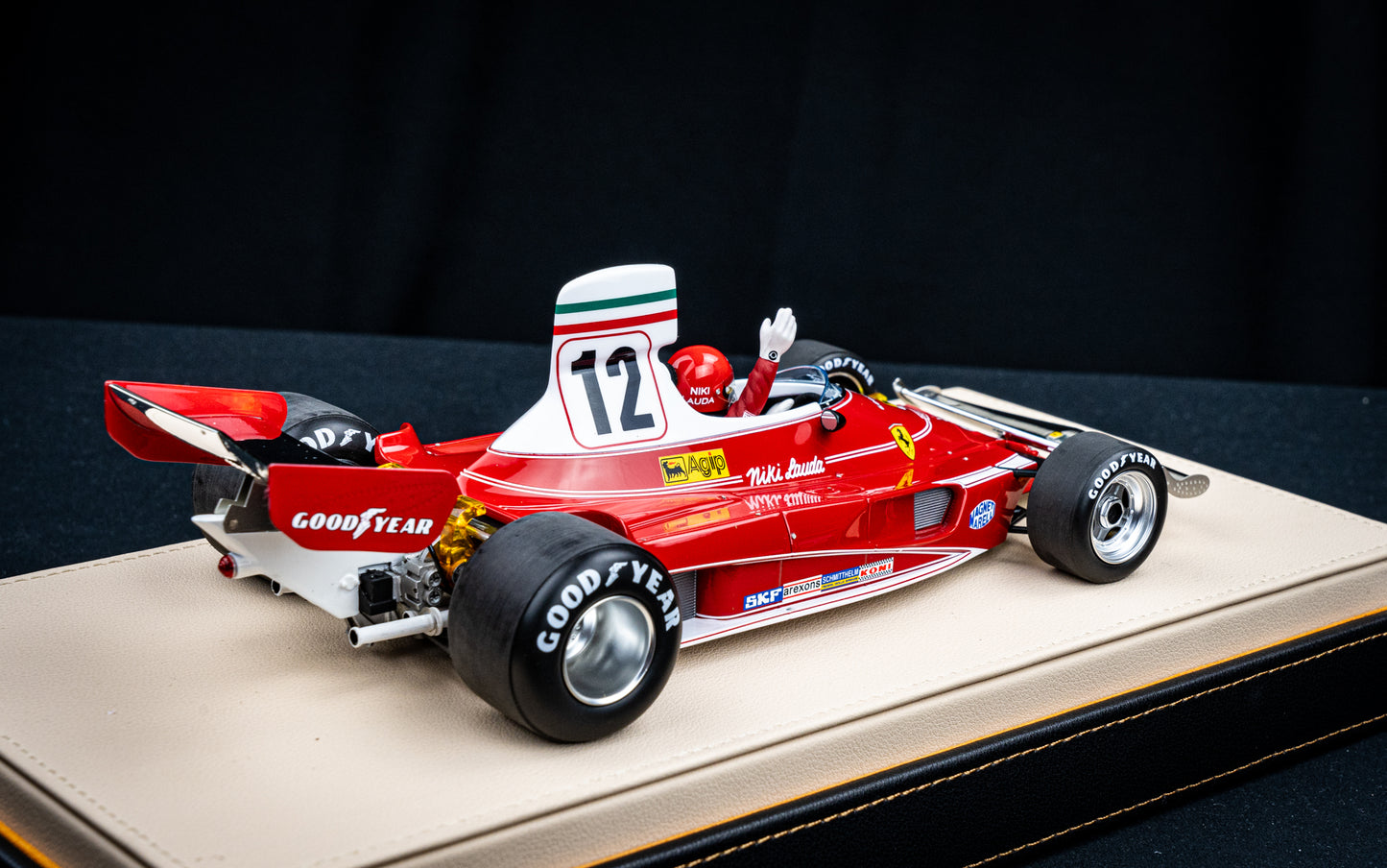 Niki Lauda Ferrari 312T #12 lim. 250 pcs. - Winner GP Monaco 1975 - GP Replicas 1:18