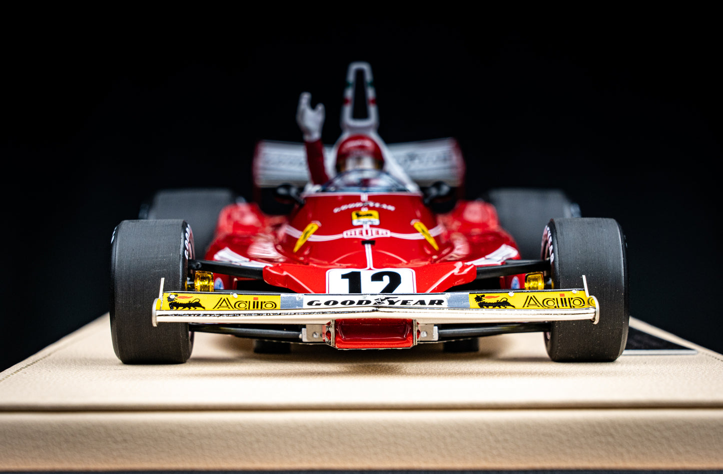 Niki Lauda Ferrari 312T #12 lim. 250 pcs. - Winner GP Monaco 1975 - GP Replicas 1:18