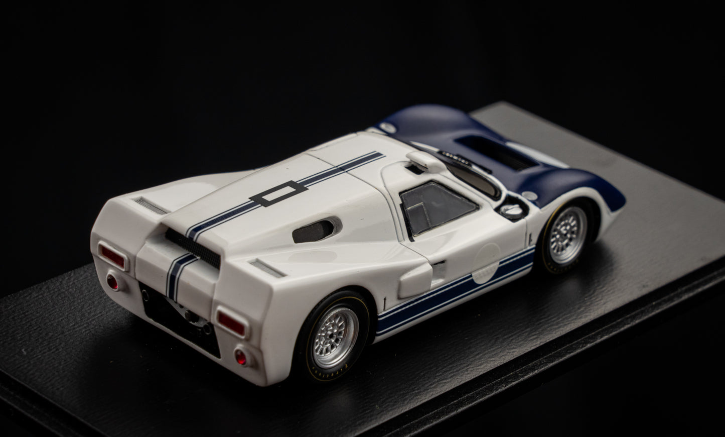 Ford GT40 J Test Day Riverside 1966 - Spark 1:43