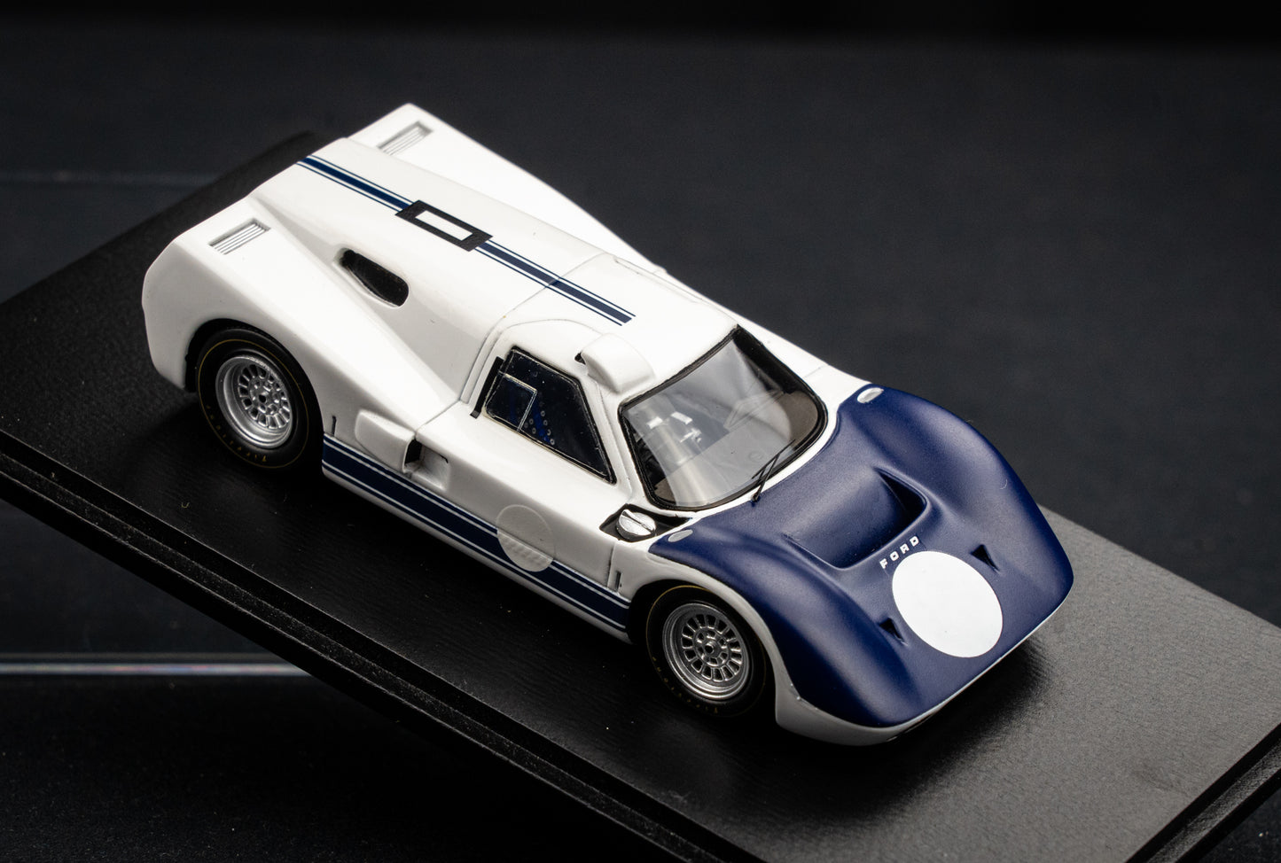 Ford GT40 J Test Day Riverside 1966 - Spark 1:43