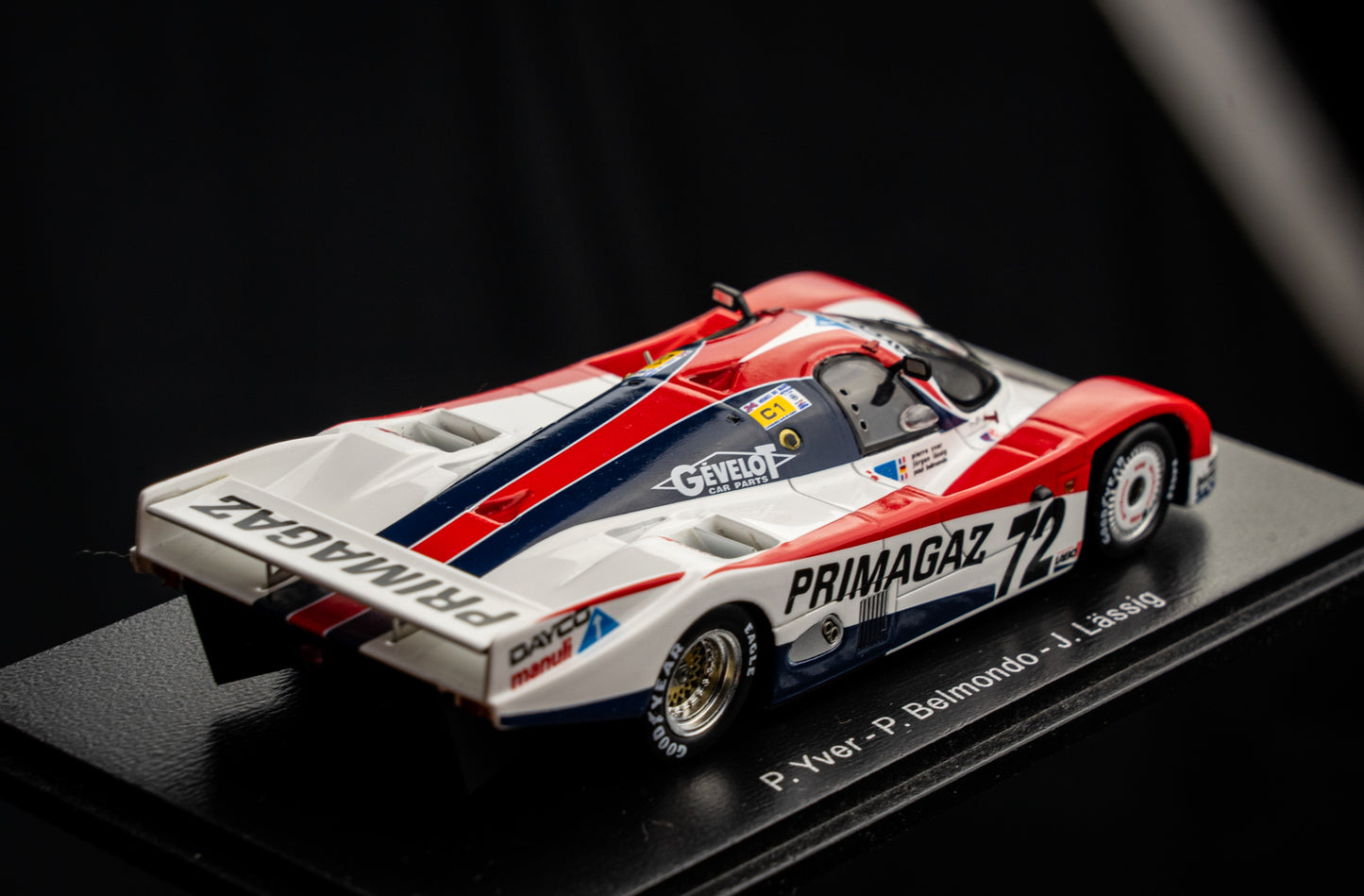 Porsche 962C #72 Yver / Belmondo / Lässig - 24h LeMans 1989 - Spark 1:43