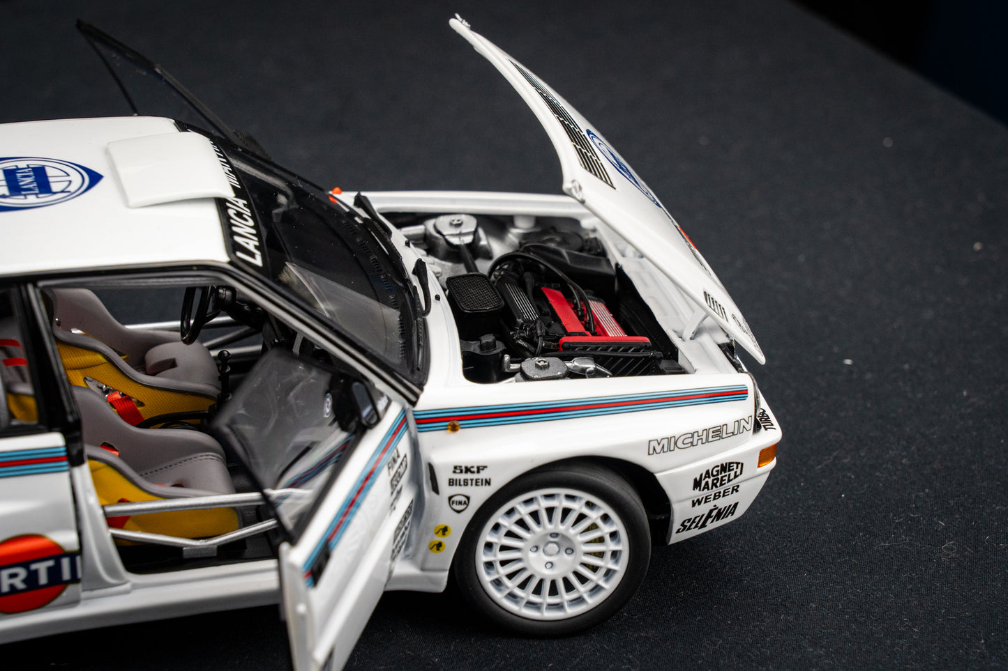 Lancia Delta HF Integrale Evo Testcar 1992 / 93 - Kyosho 1:18