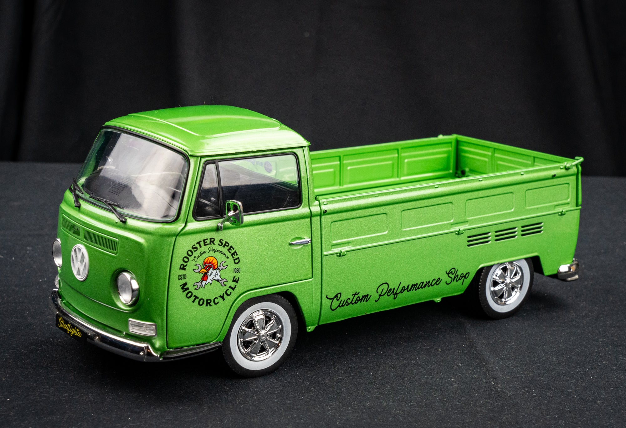 VW T2 PickUp Costum Performance Shop 1968 in grün - Solido 1:18