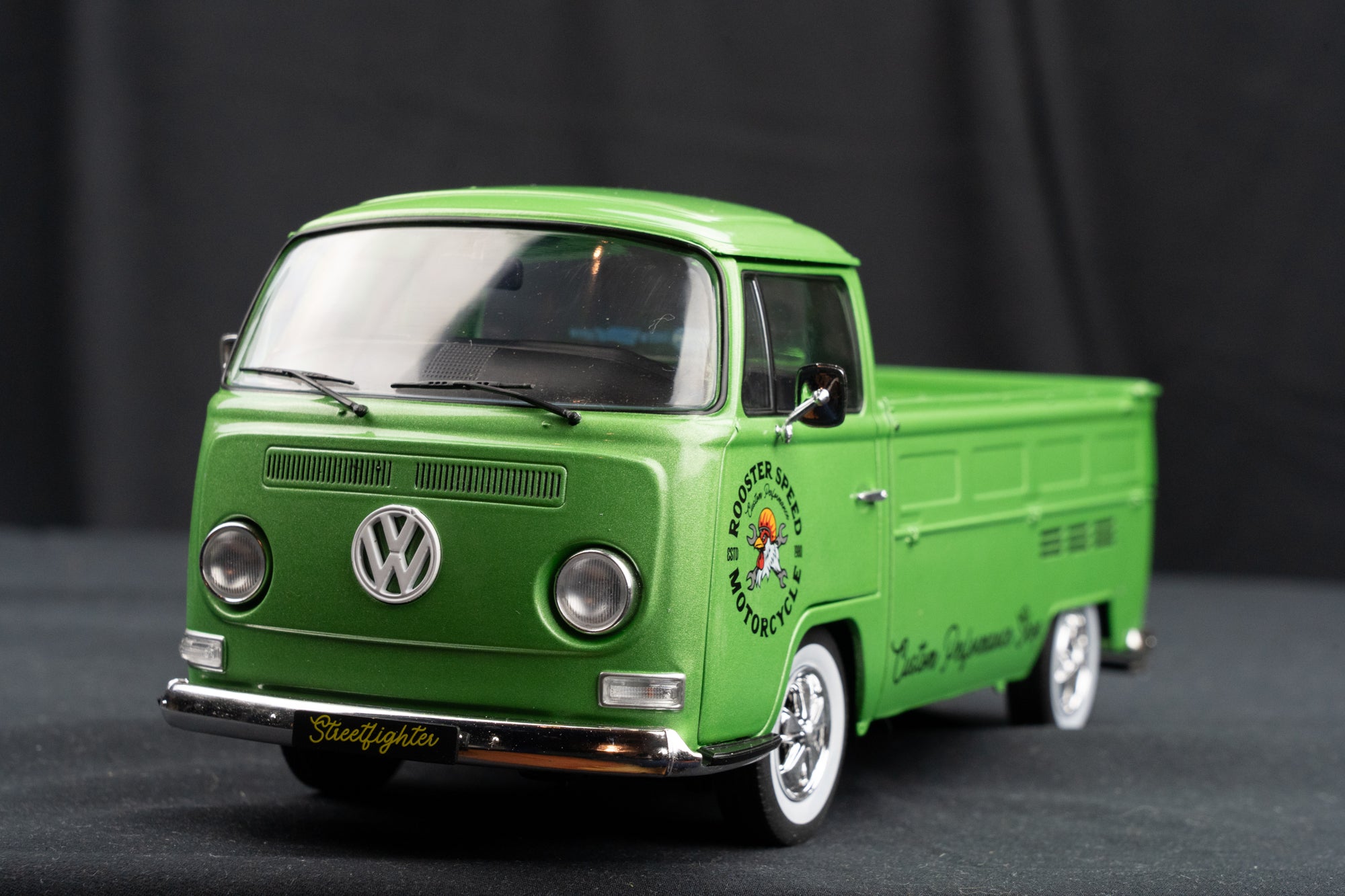 VW T2 PickUp Costum Performance Shop 1968 in grün - Solido 1:18