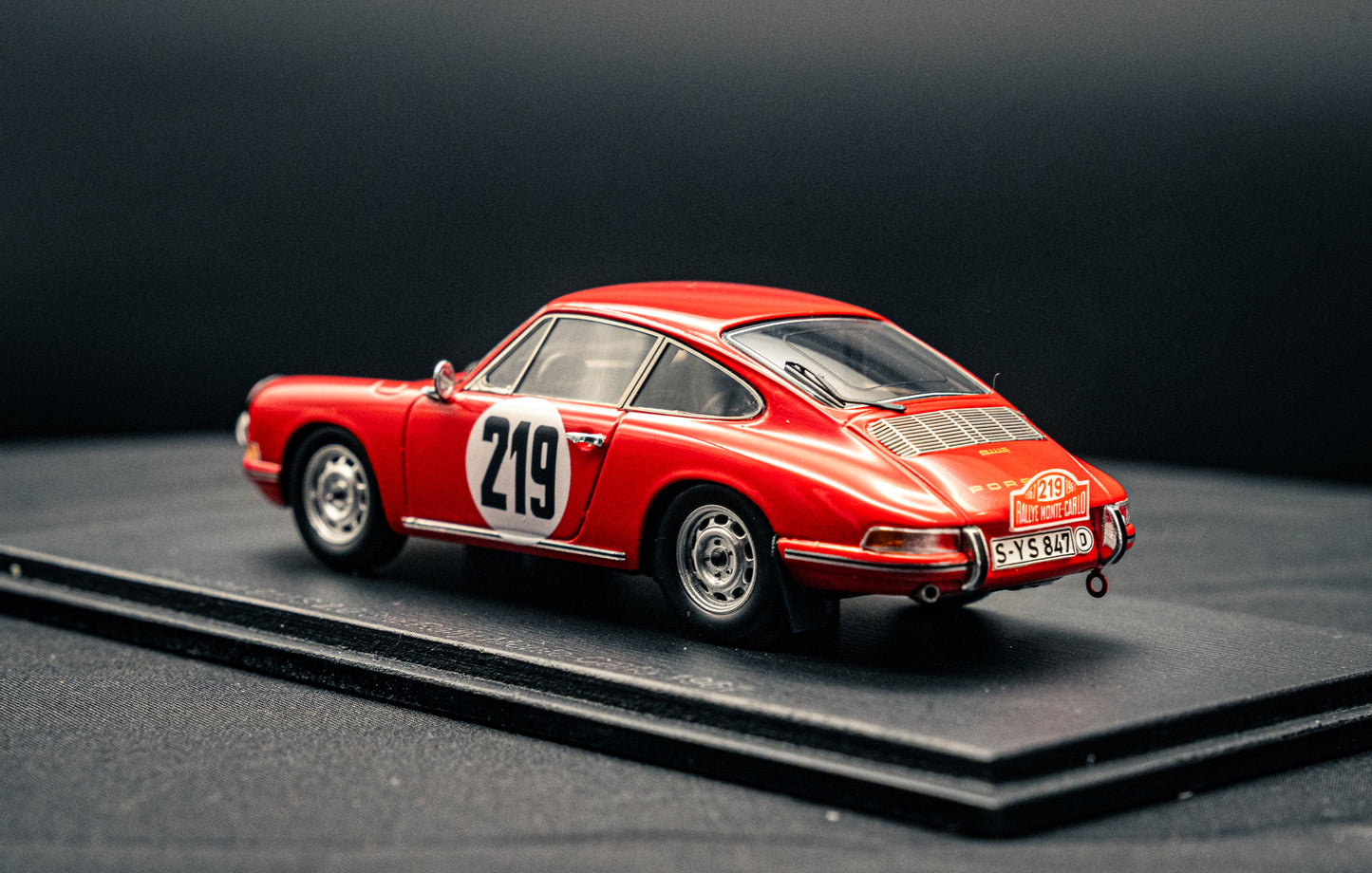 Porsche 911 S 2.0 #219 V.Elford / D.Stone - 3rd Rallye Monte Carlo 1967 - Spark 1:43