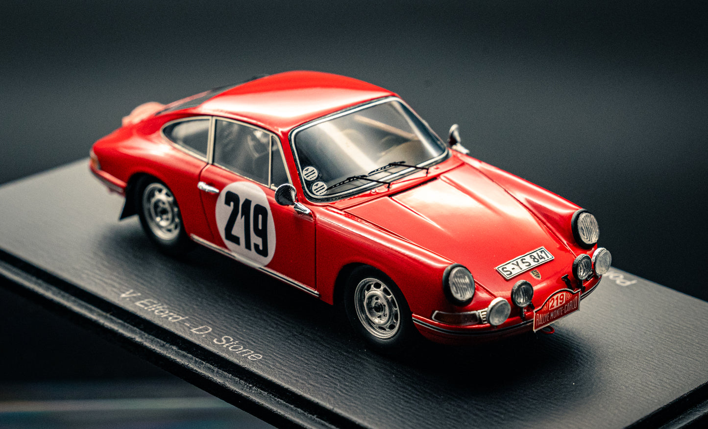 Porsche 911 S 2.0 #219 V.Elford / D.Stone - 3rd Rallye Monte Carlo 1967 - Spark 1:43