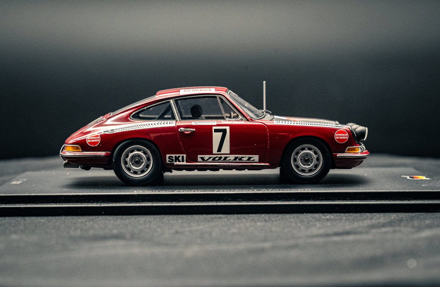 Porsche 911 #7 Walter Röhrl / H. Marecek Rallye Bavaria 1970 - lim. edition 1:43 Spark