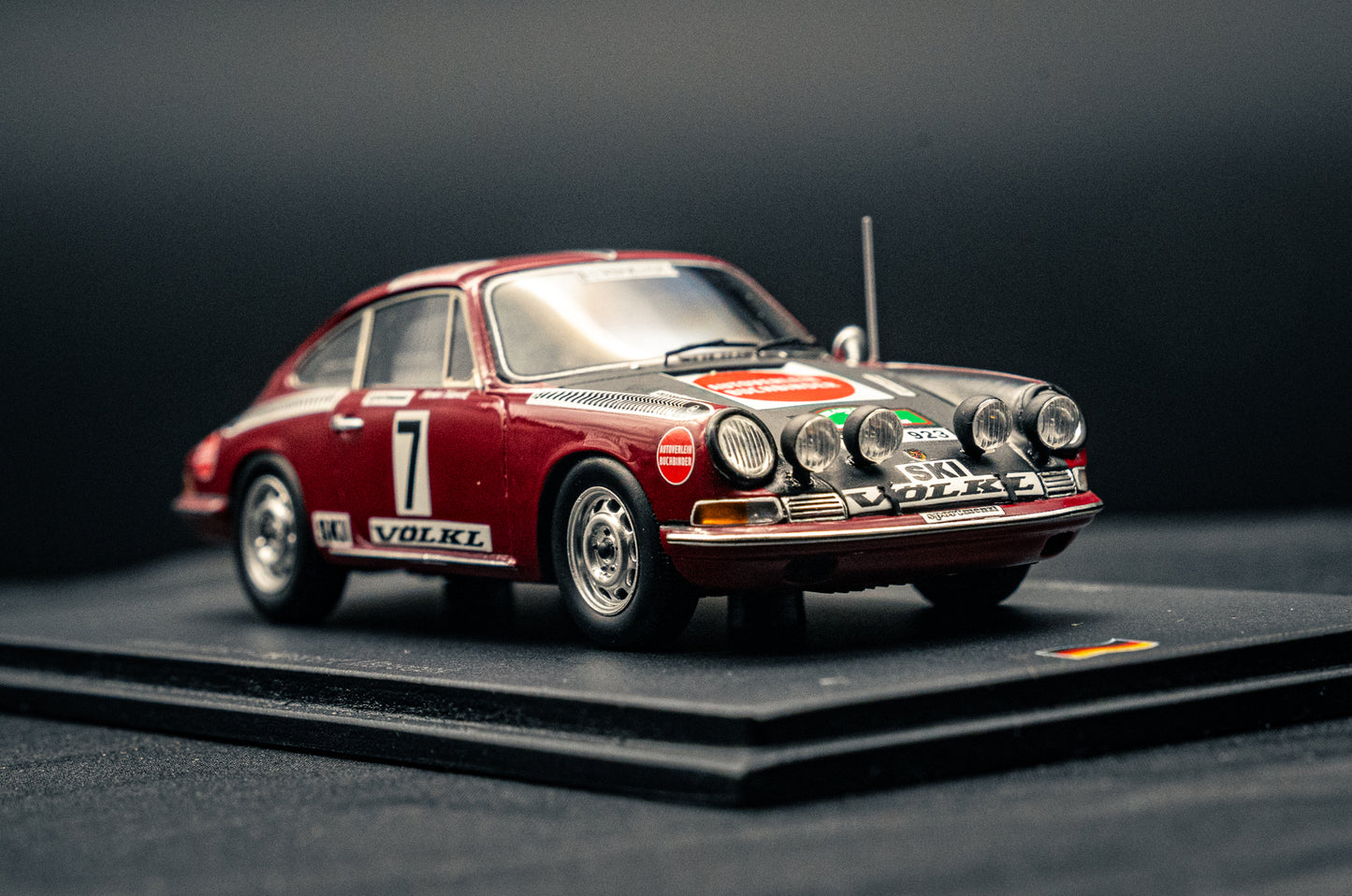 Porsche 911 #7 Walter Röhrl / H. Marecek Rallye Bavaria 1970 - lim. edition 1:43 Spark