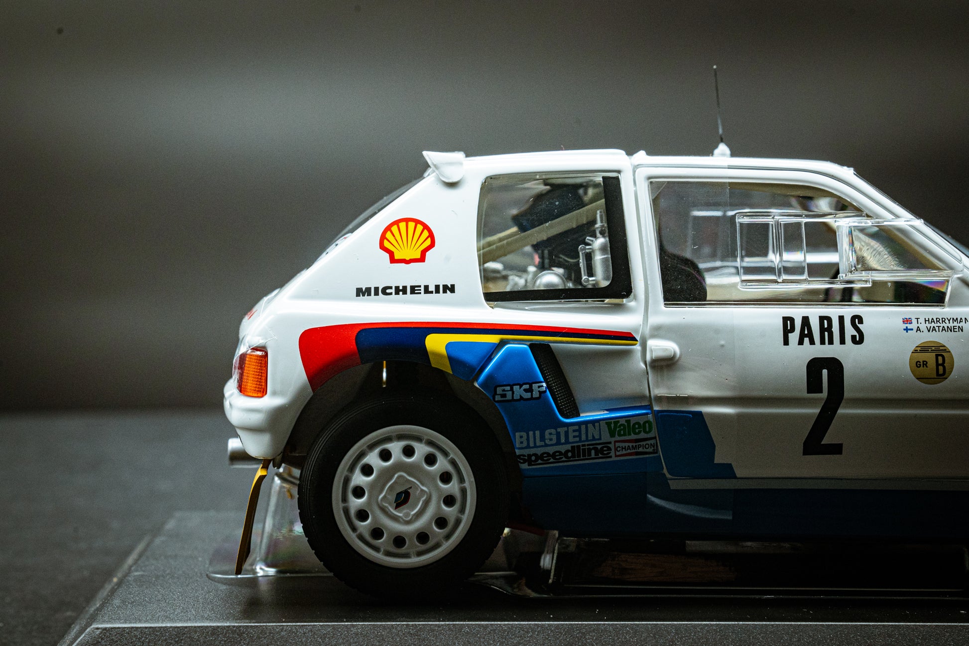 Voiture de Collection PEUGEOT 205 T16 VATANEN / HARRYMAN RALLYE MONTE Voiture de Collection PEUGEOT 205 T16 VATANEN / HARRYMAN RALLYE MONTE