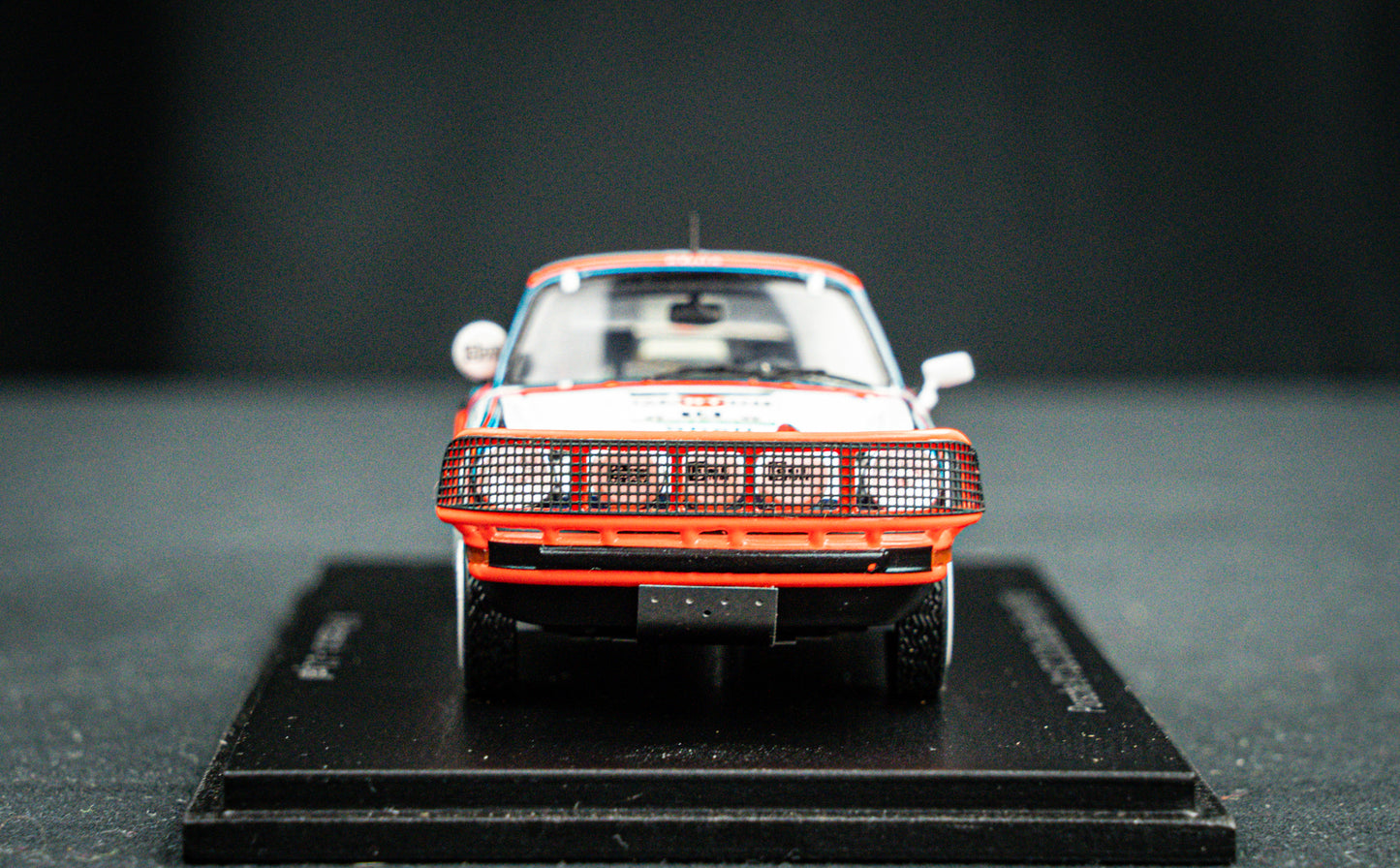 Porsche 911 SC 3.0 no.14 V. Preston jr. / Lyall - 2nd Safari Rallye 1978 - Spark 1:43