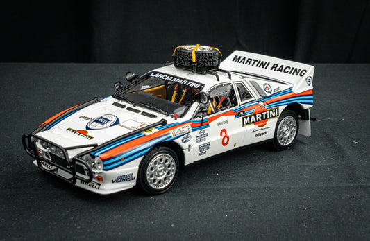 Lancia Rallye 037 #8 A. Bettega / M. Perissinot - Safari Rallye 1985 - Kyosho 1:18