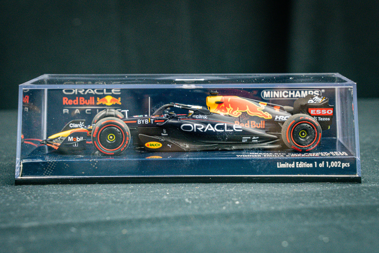 Max Verstappen Red Bull Racing RB18 lim.edition #1 Platz 1 GP Emilia Romagna 2022 - Minichamps 1:43